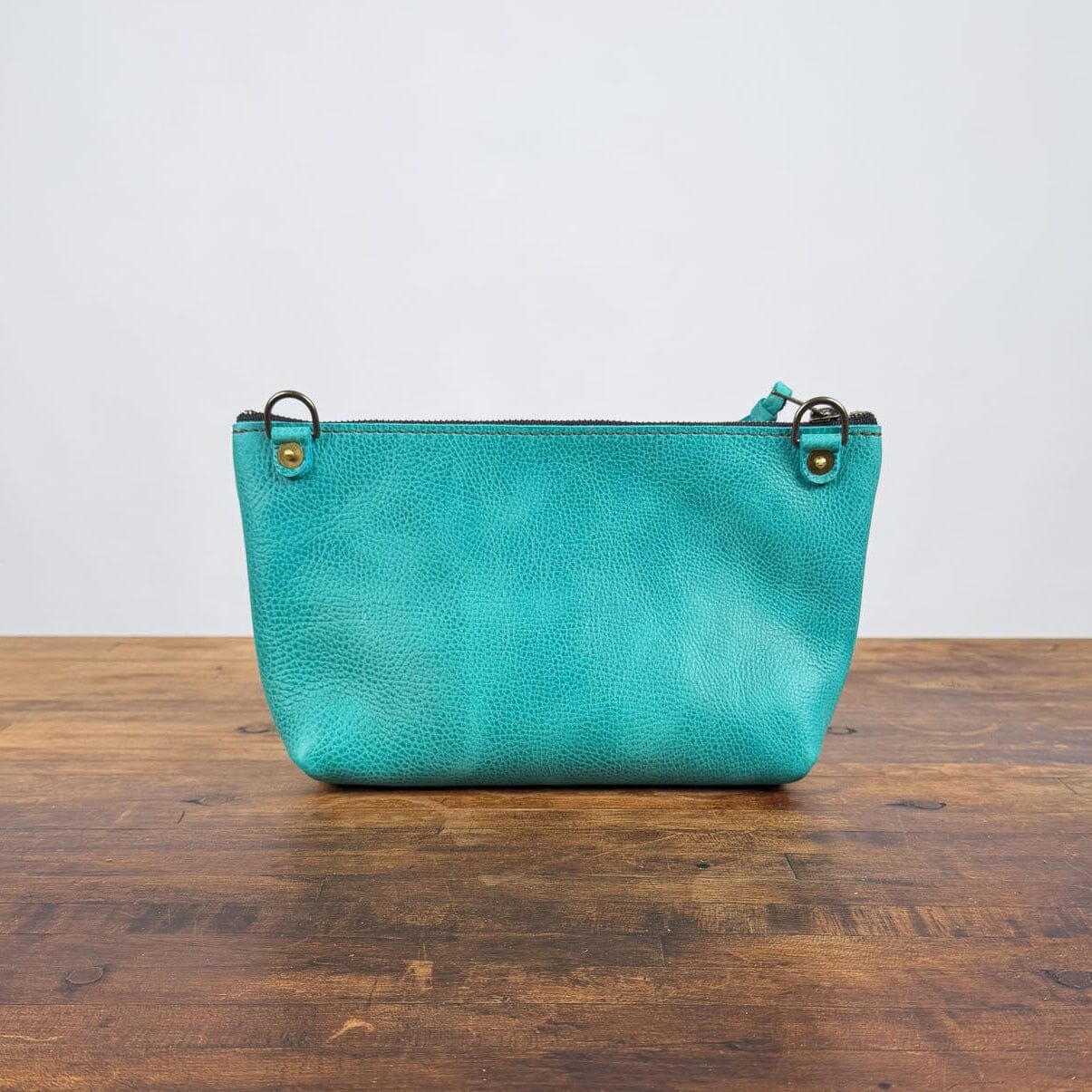 LEATHER ZIPPERED POUCH WITH GUSSET - LARGE - BERMUDA - FRONT POCKET - D-RINGS - IN STOCK