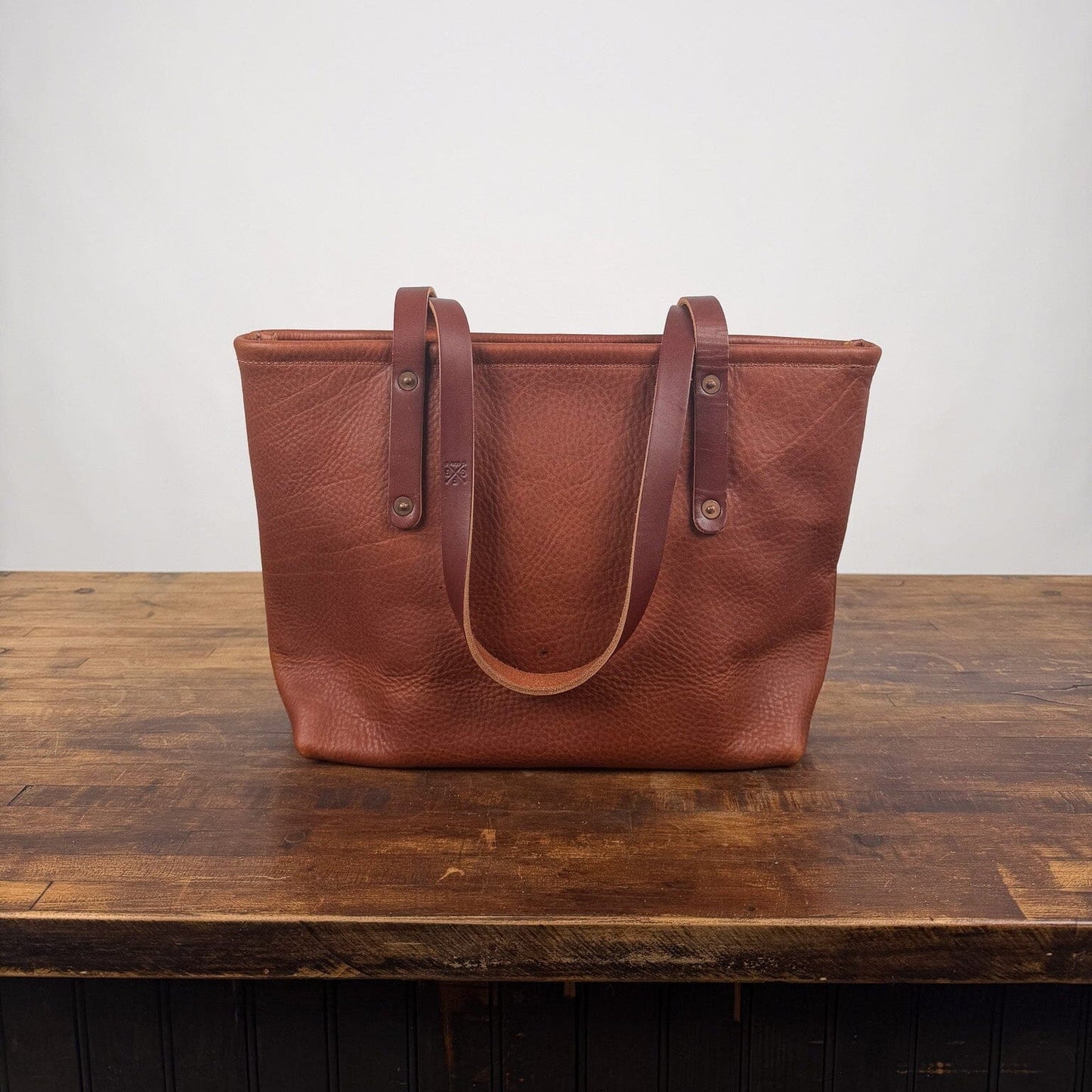 AVERY LEATHER TOTE BAG - MEDIUM - SADDLE - ZIPPER - SMALL FRONT POCKET - IN STOCK