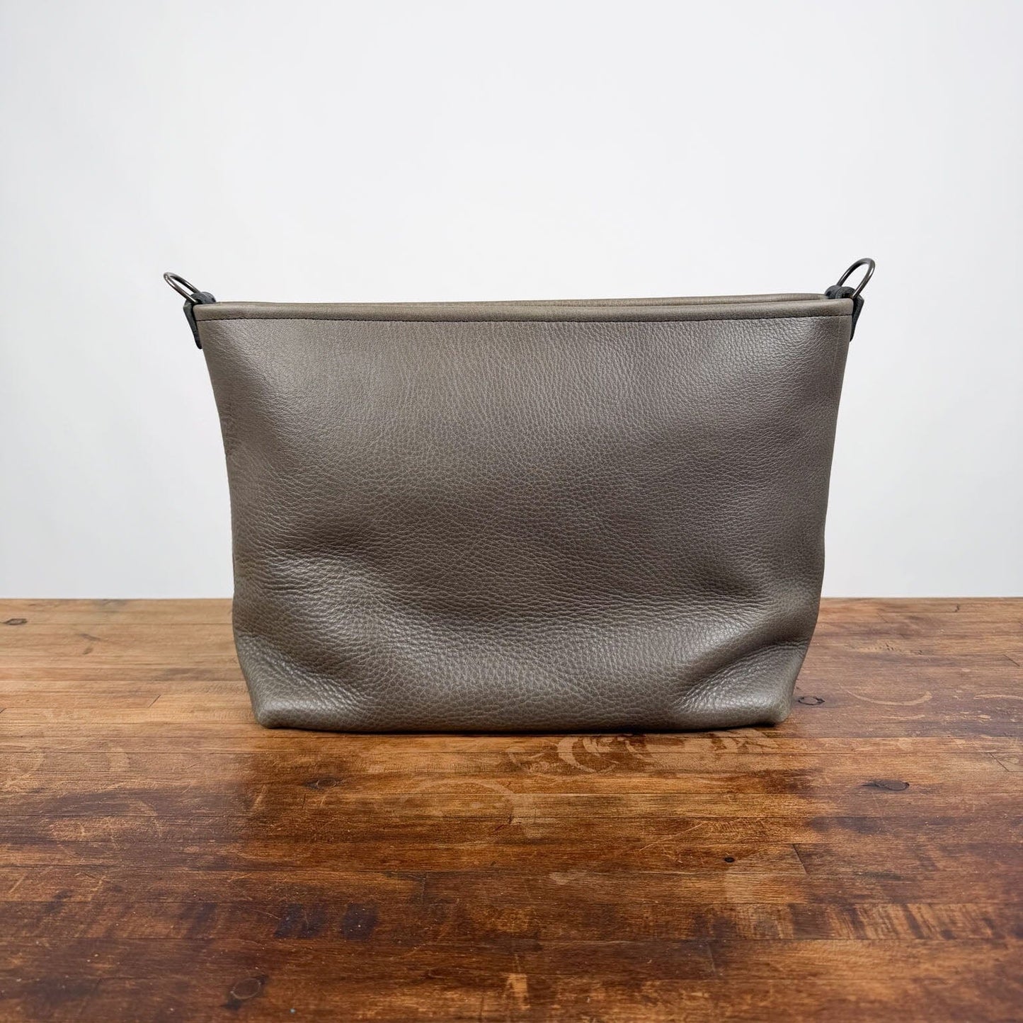 AVERY CROSSBODY - MEDIUM - LEAD GRAY - ZIPPER - LARGE FRONT POCKET - IN STOCK