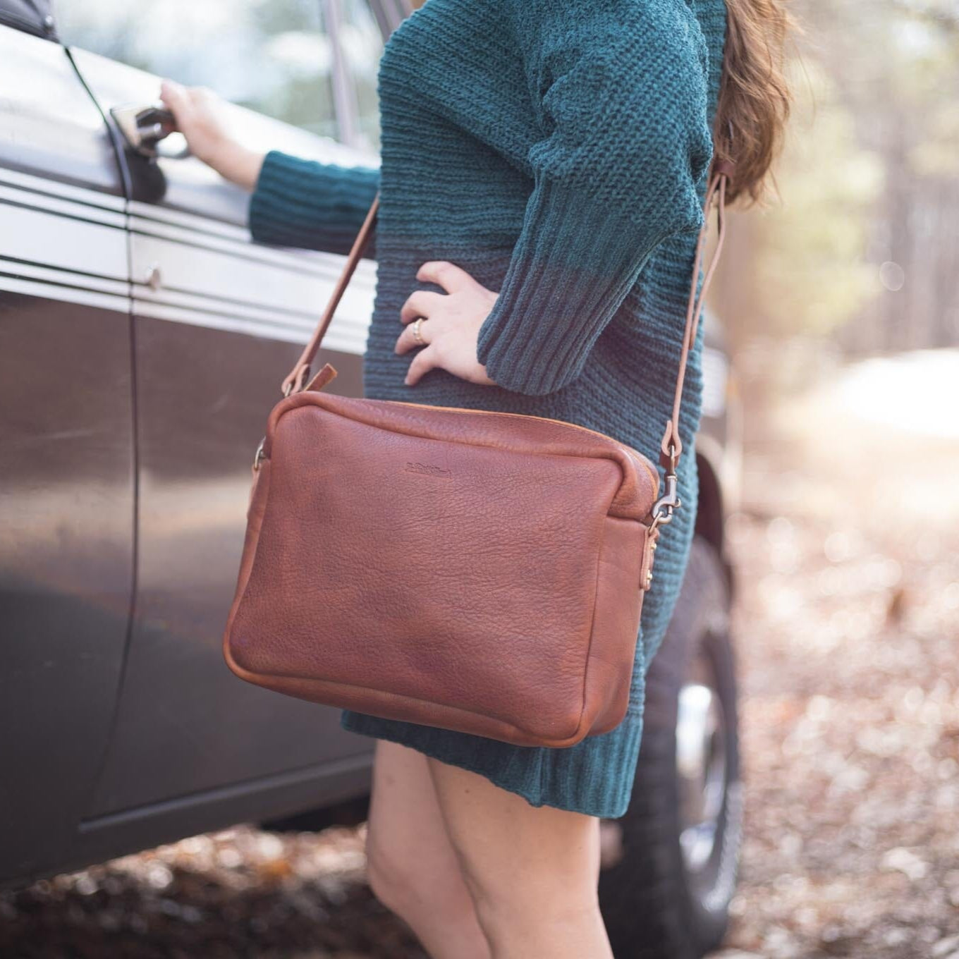SARAH LEATHER CROSSBODY - LARGE - GARNET RED