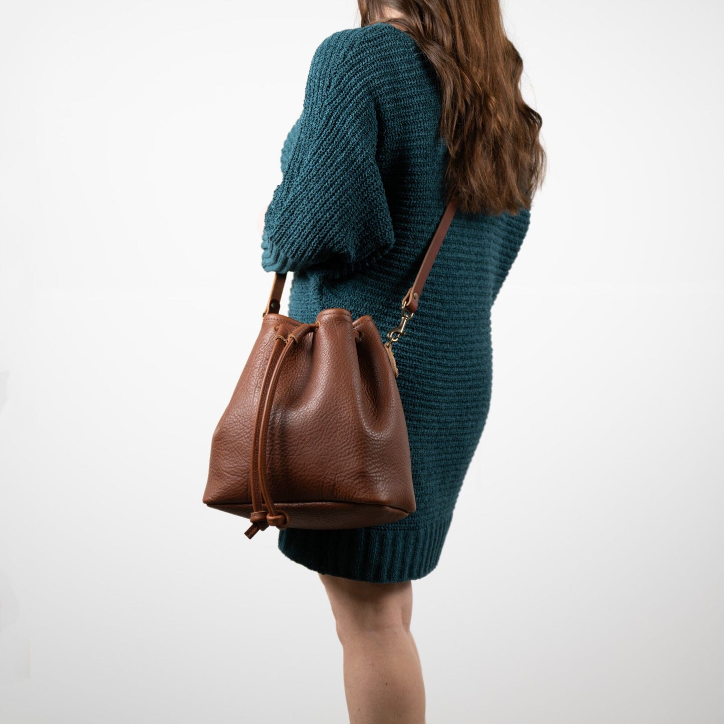 ABBY LEATHER BUCKET BAG - SMOKEY BLUE