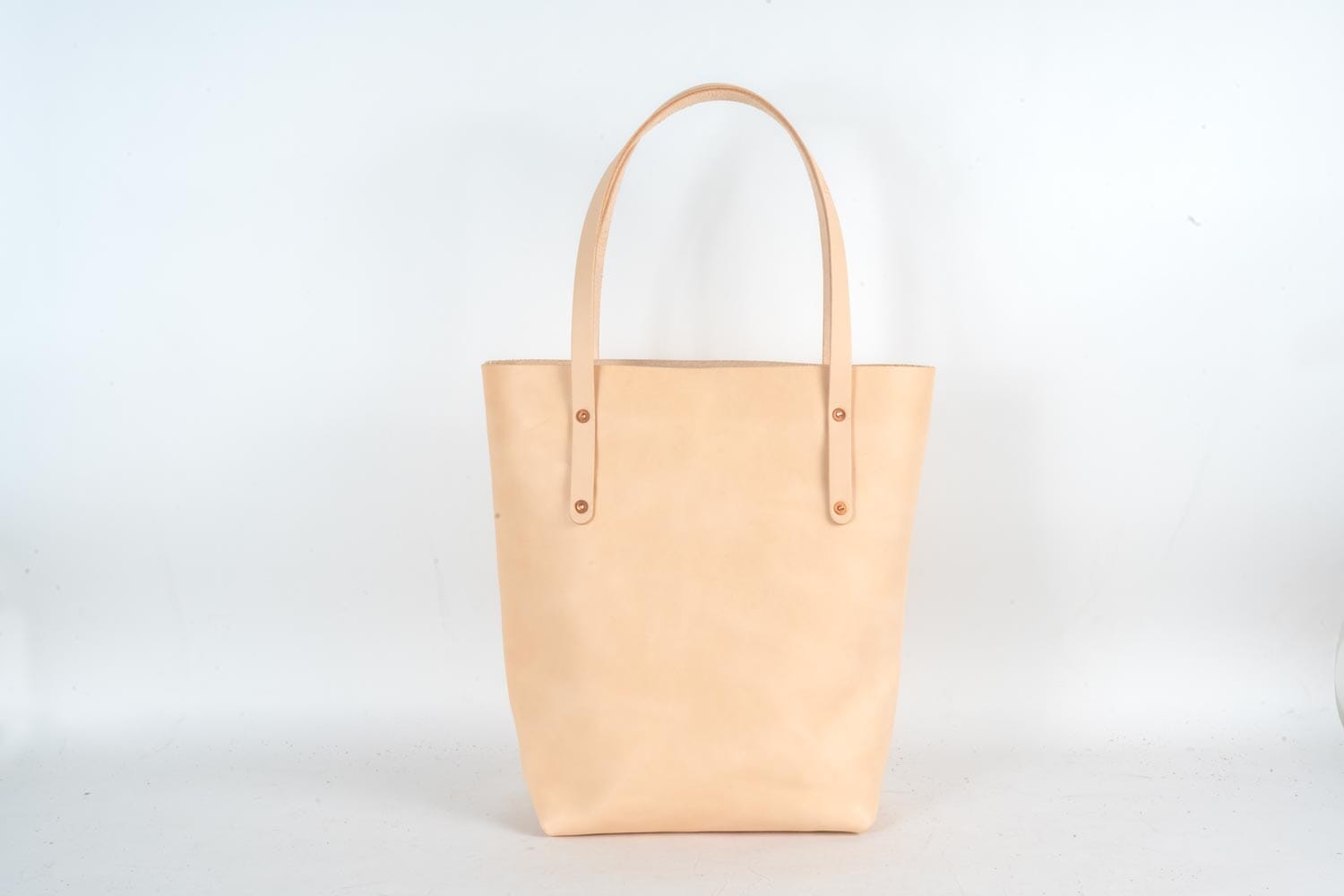 AVERY LEATHER TOTE BAG - SLIM LARGE - NATURAL VEG TAN (READY TO SHIP)