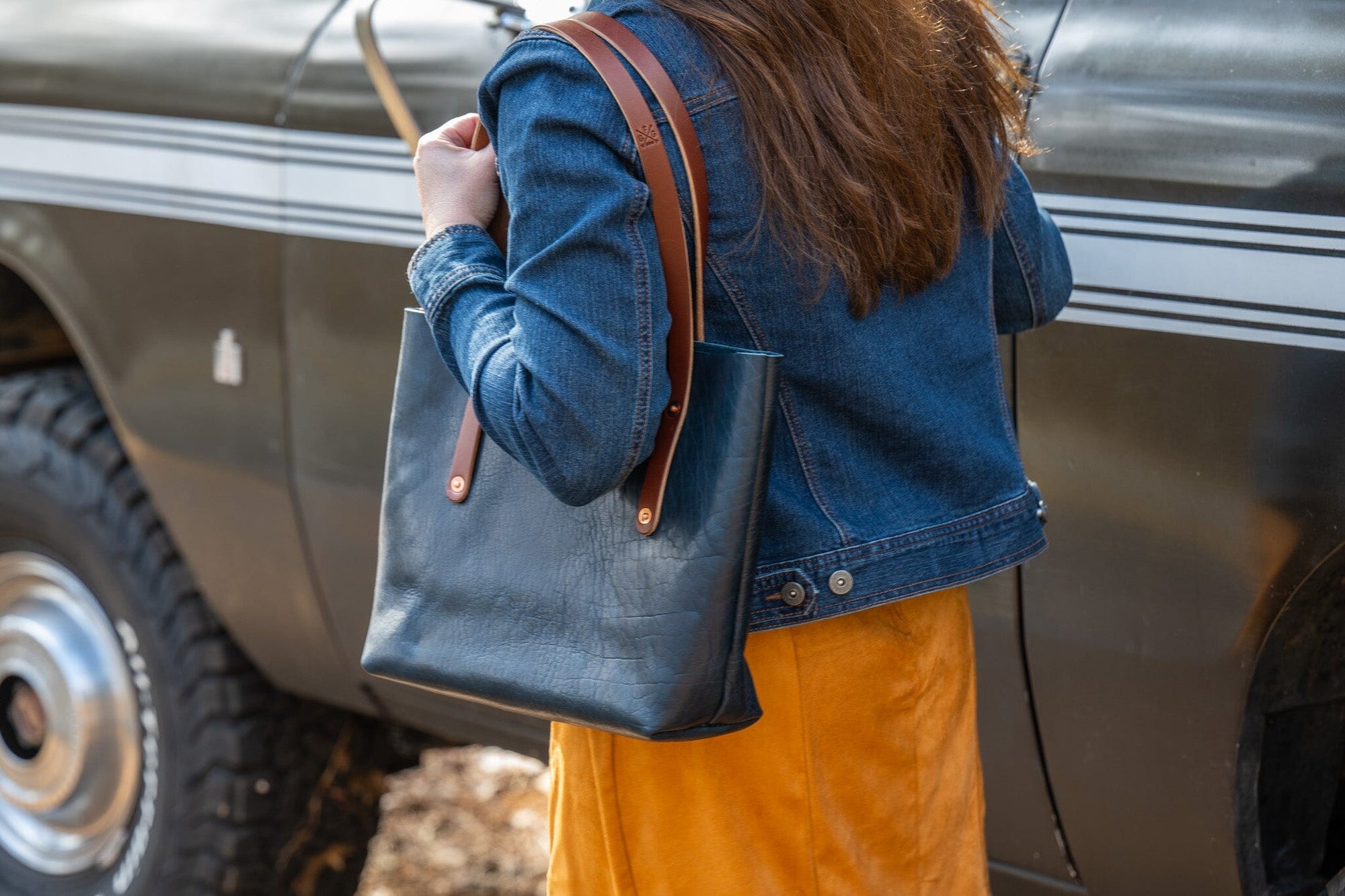 AVERY LEATHER TOTE BAG - SMALL - INDIGO BISON