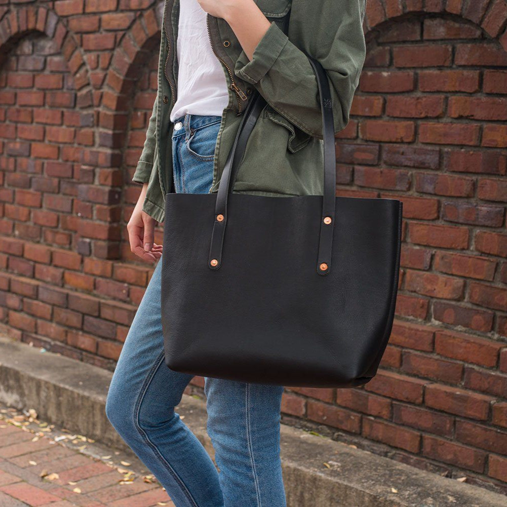 AVERY LEATHER TOTE BAG - MEDIUM - IN STOCK
