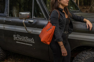 AVERY LEATHER TOTE BAG - SMALL - TANGERINE BISON
