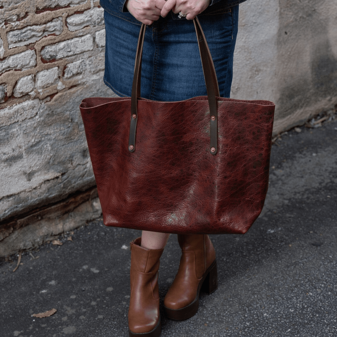 AVERY LEATHER TOTE BAG - LARGE - REDWOOD BISON