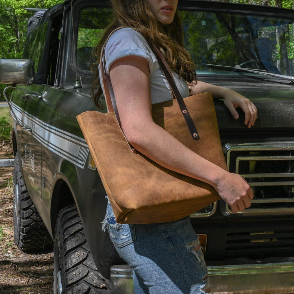 AVERY LEATHER TOTE BAG - MEDIUM - TOBACCO