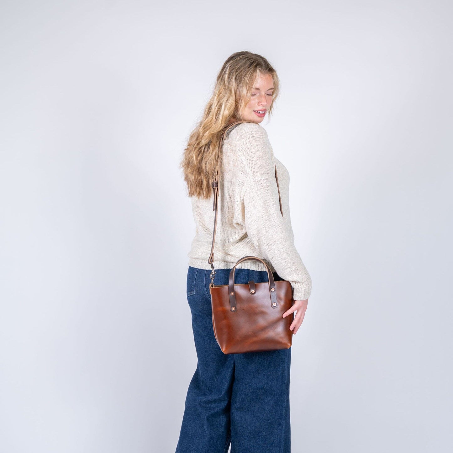 AVERY LEATHER TOTE BAG - MINI CROSSBODY - CHESTNUT