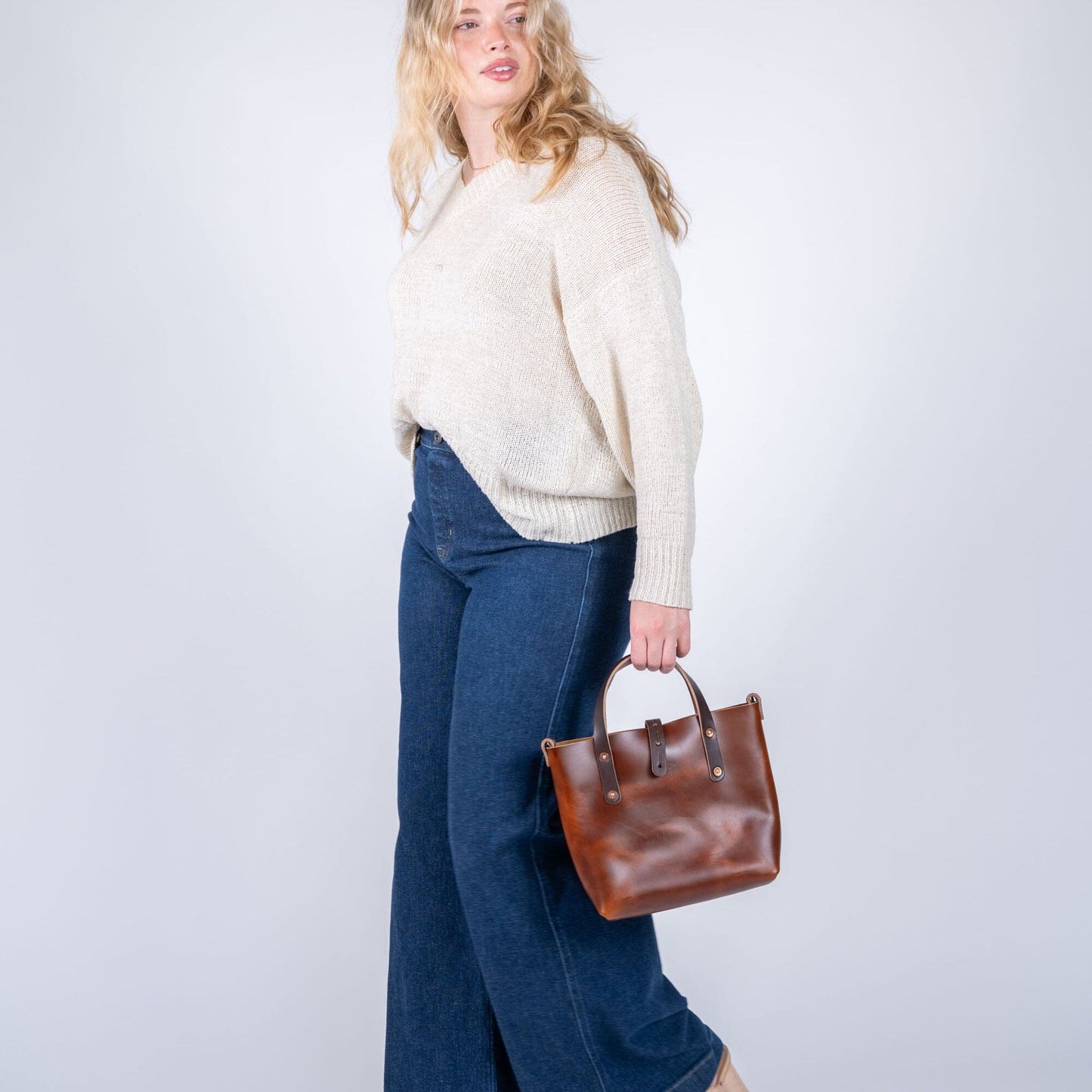 AVERY LEATHER TOTE BAG - MINI CROSSBODY - CHESTNUT