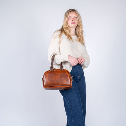 HOFFMAN LEATHER CROSSBODY BAG - CHESTNUT