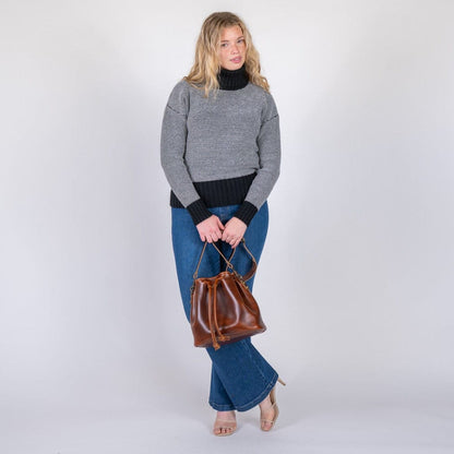 ABBY LEATHER BUCKET BAG - CHESTNUT