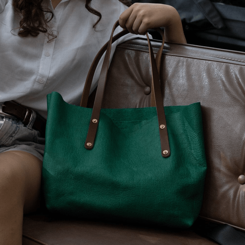 AVERY LEATHER TOTE BAG - LARGE - PINE GREEN BISON