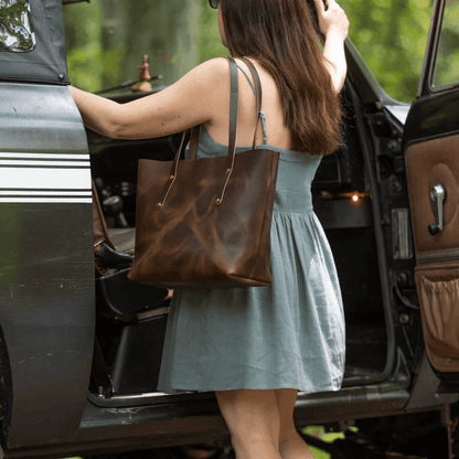 AVERY LEATHER TOTE BAG - SMALL - RUSTIC PECAN
