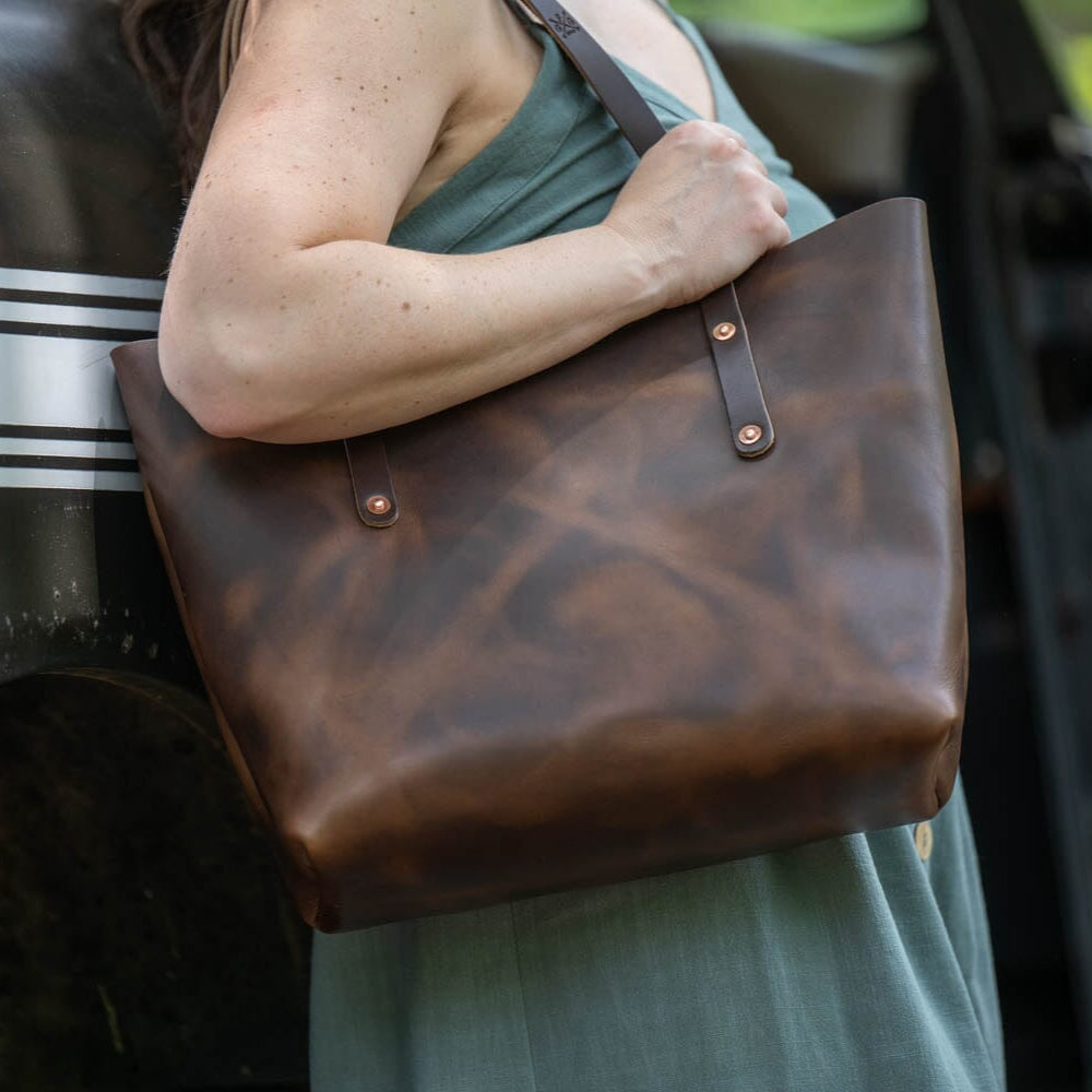 AVERY LEATHER TOTE BAG - MEDIUM - RUSTIC PECAN