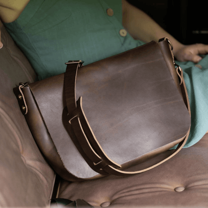 KINDLE LEATHER SATCHEL - RUSTIC PECAN
