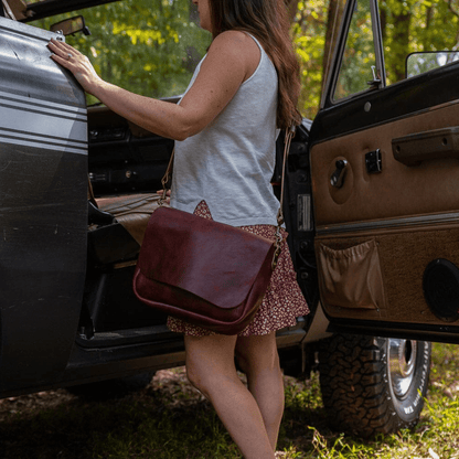 KINDLE LEATHER SATCHEL - REDWOOD BISON
