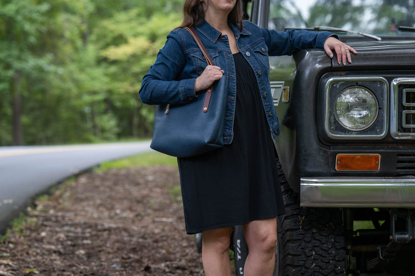 AVERY LEATHER TOTE BAG - SMALL - SMOKEY BLUE