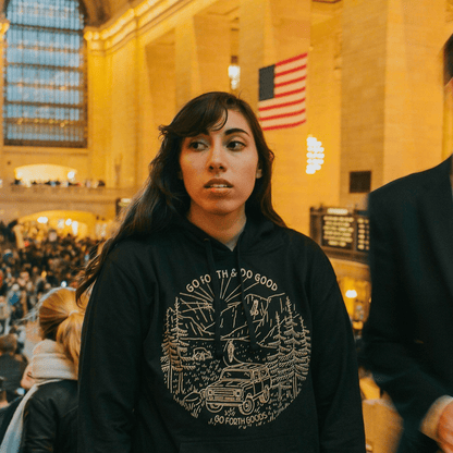 GFG ADVENTURE GRAPHIC HOODIE