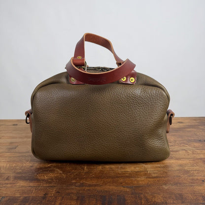 HOFFMAN LEATHER CROSSBODY BAG - OLIVE - NEARLY PERFECT - IN STOCK