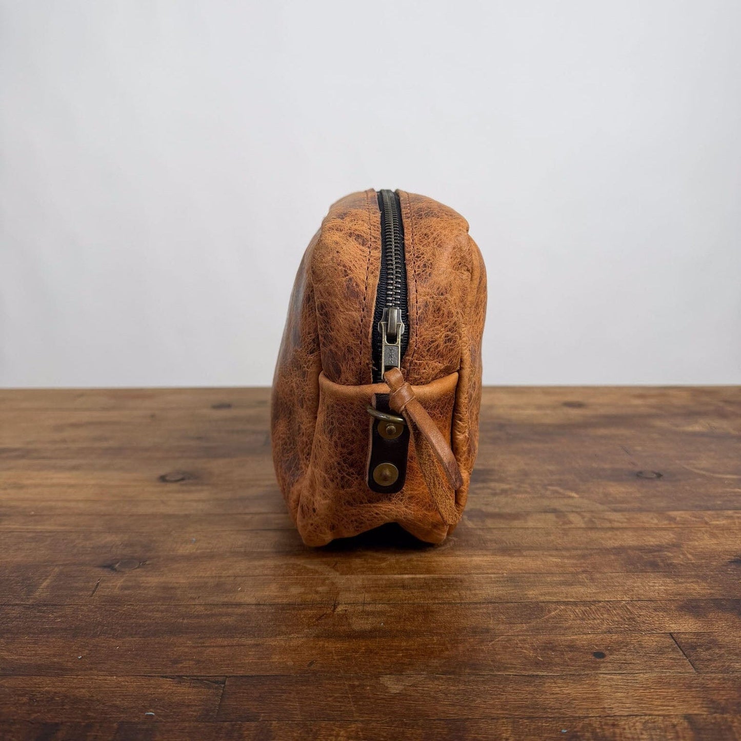 SARAH LEATHER CROSSBODY - PEANUT BISON - SCRIPT LOGO - NEARLY PERFECT - IN STOCK