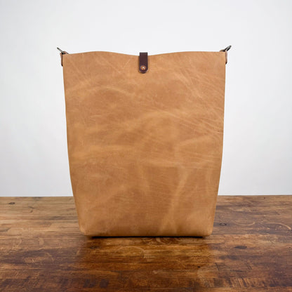 AVERY CROSSBODY - SLIM - LARGE - TOBACCO - LARGE FRONT POCKET - BUTTON STUD - IN STOCK