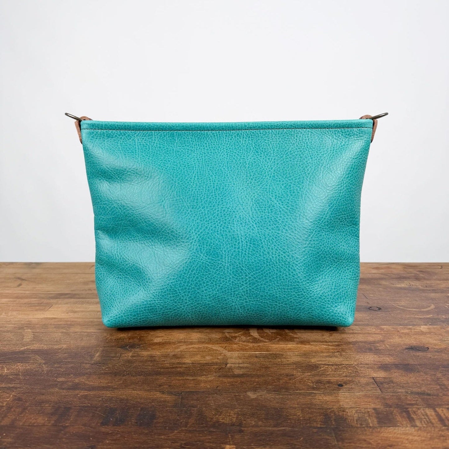 AVERY CROSSBODY - SMALL - BERMUDA - CLOSED ZIPPER - SADDLE STRAP LEATHER - IN STOCK
