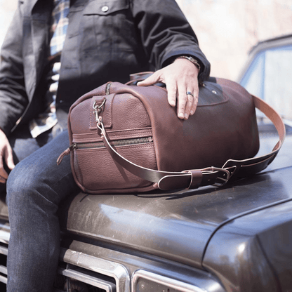 EXPEDITION LEATHER WEEKENDER DUFFLE BAG