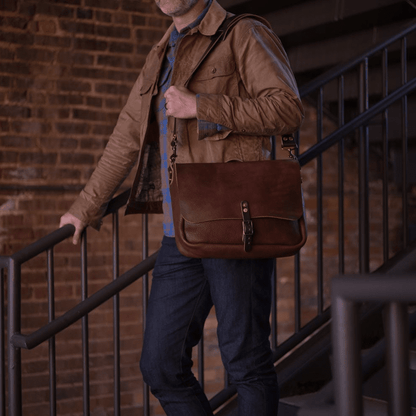 STEPHEN LEATHER MESSENGER BAG - SMALL