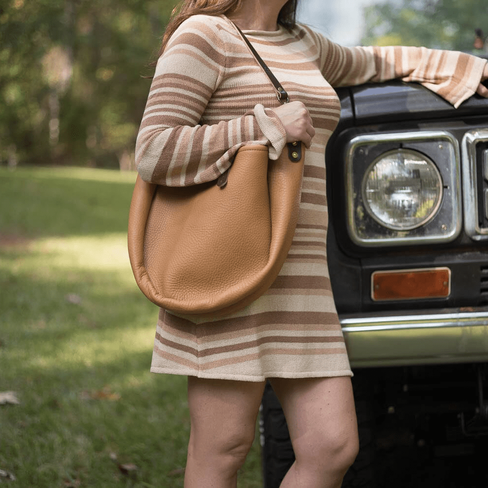 CELESTE LEATHER HOBO BAG - MEDIUM - TAN