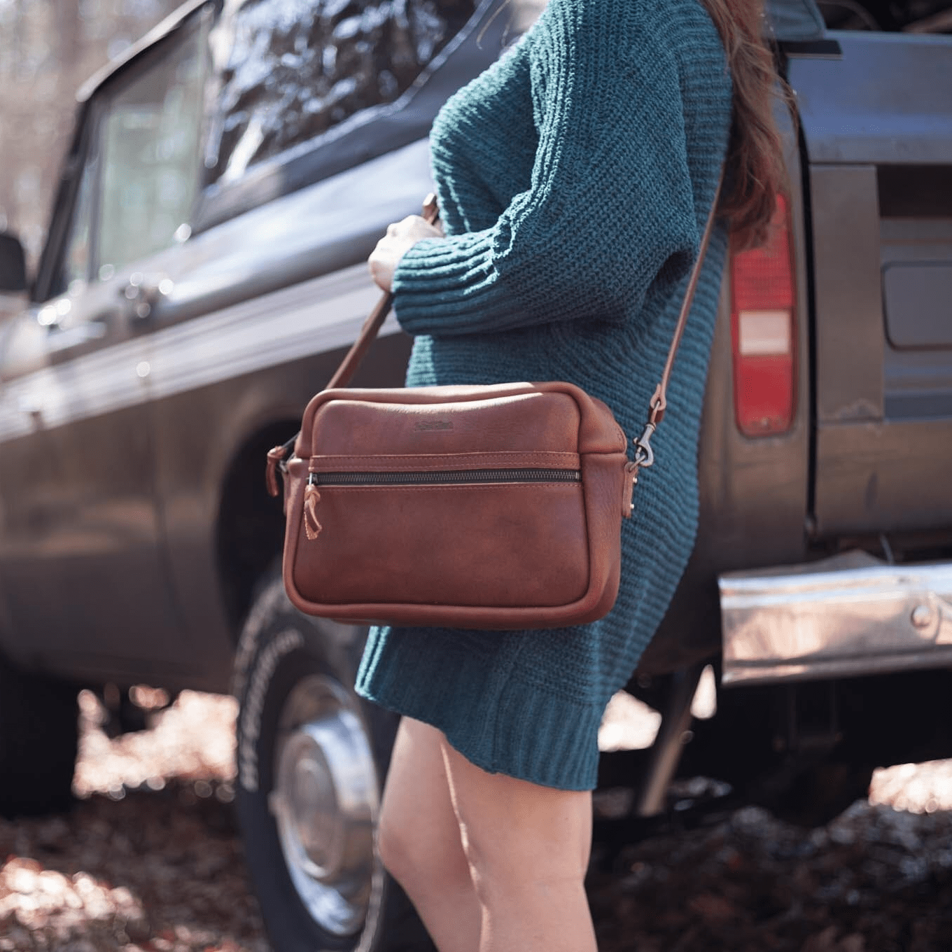SARAH LEATHER CROSSBODY - MEDIUM - SMOKEY BLUE