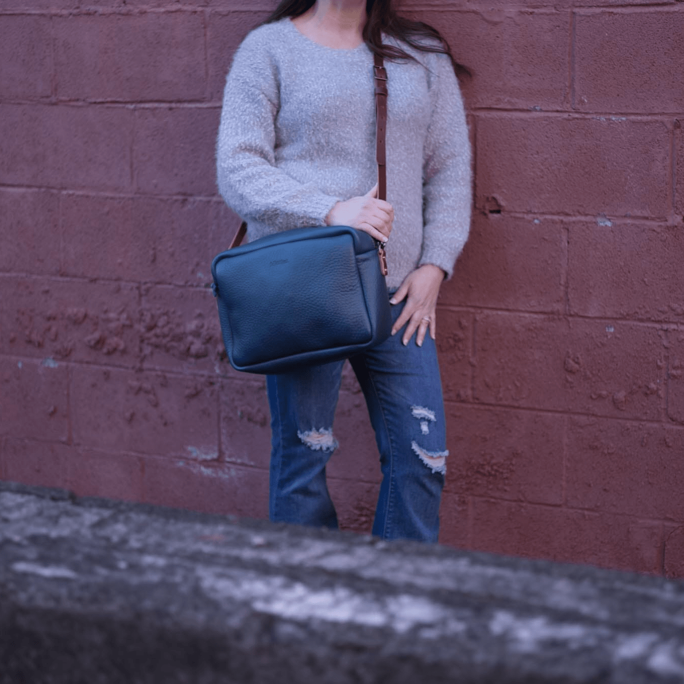 SARAH LEATHER CROSSBODY - LARGE - SMOKEY BLUE