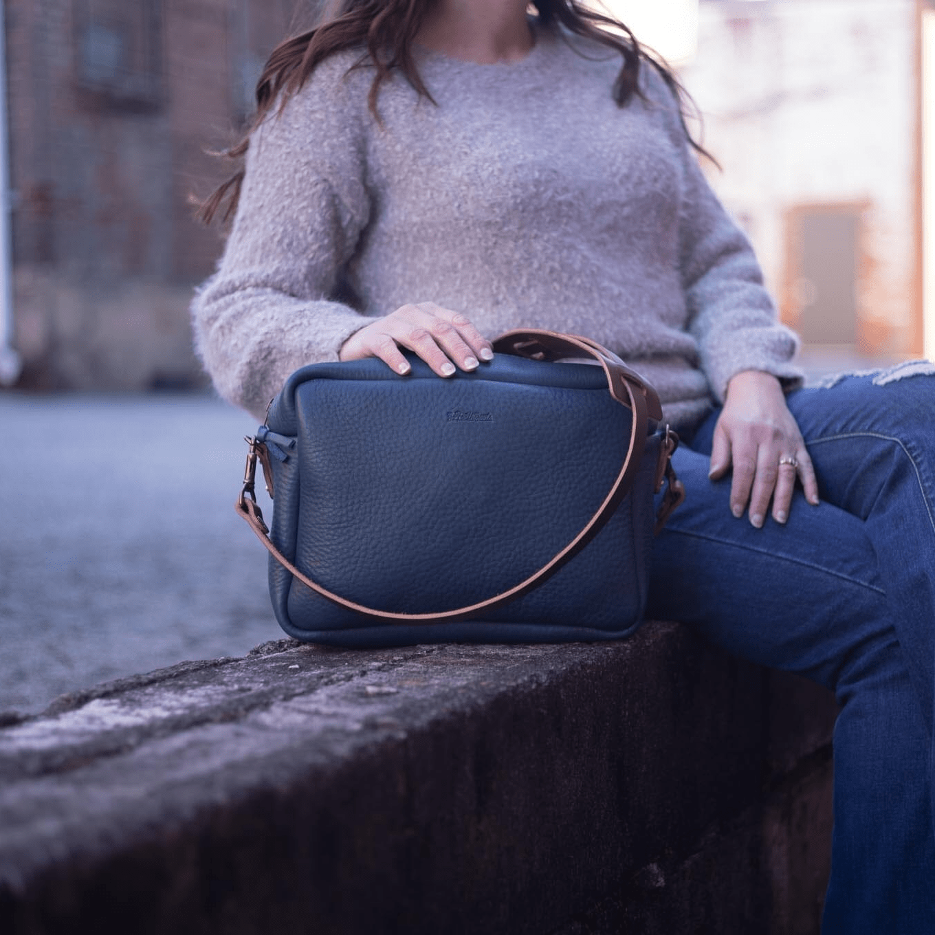 SARAH LEATHER CROSSBODY - LARGE - SMOKEY BLUE