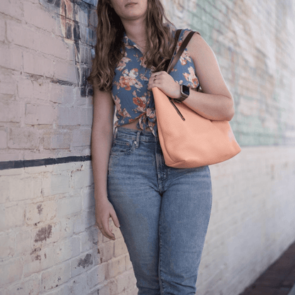 AVERY LEATHER TOTE BAG - SMALL - PEACH FUZZ