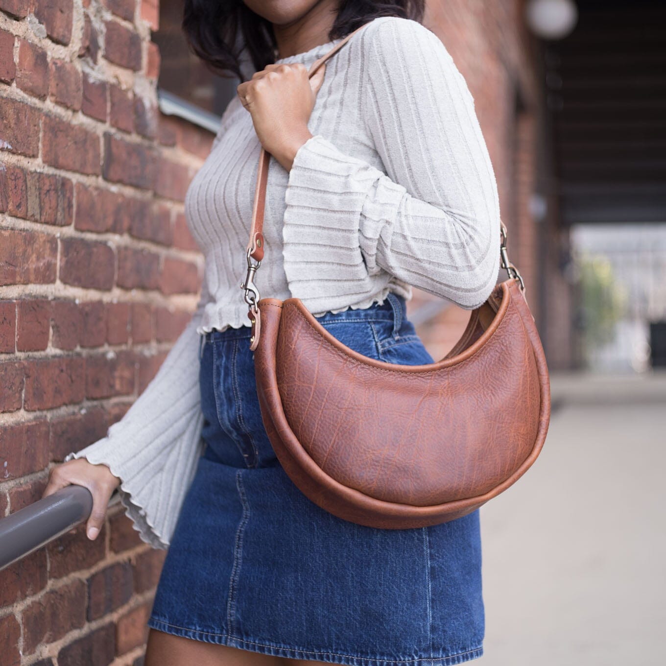 NOLA LEATHER CRESCENT BAG - MEDIUM