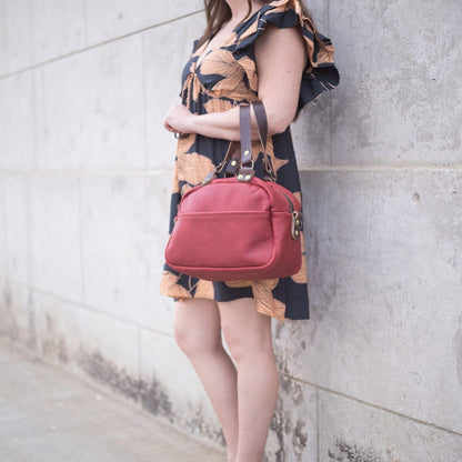HOFFMAN LEATHER CROSSBODY BAG - GARNET RED