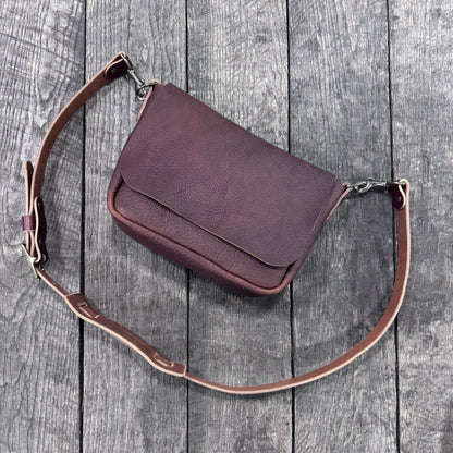 KINDLE LEATHER SATCHEL - SMALL