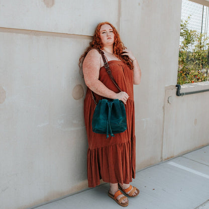 ABBY LEATHER BUCKET BAG - COBALT BISON