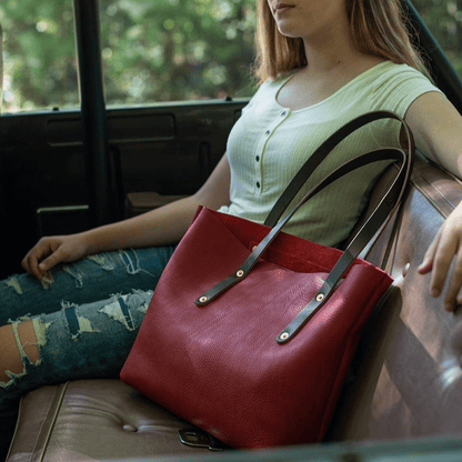 AVERY LEATHER TOTE BAG - MEDIUM - CRIMSON