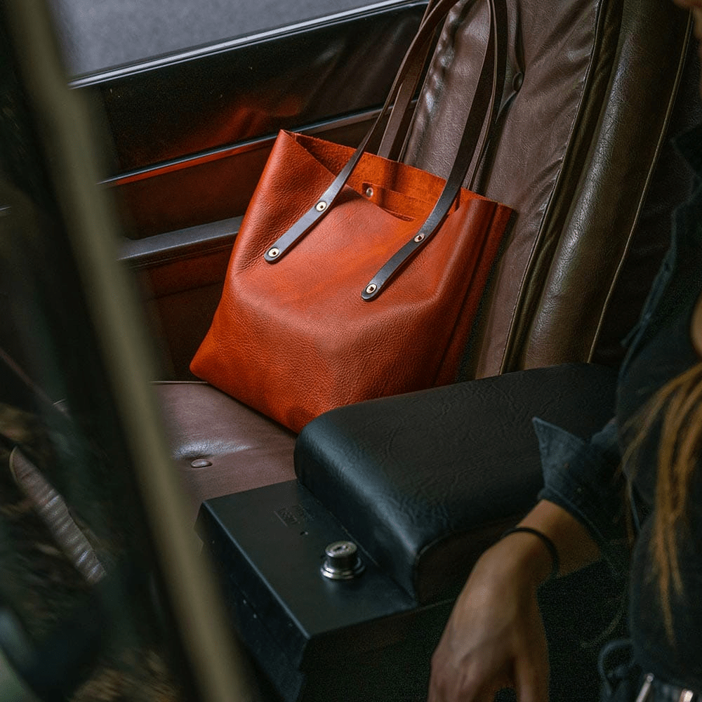 AVERY LEATHER TOTE BAG - MEDIUM - TANGERINE BISON