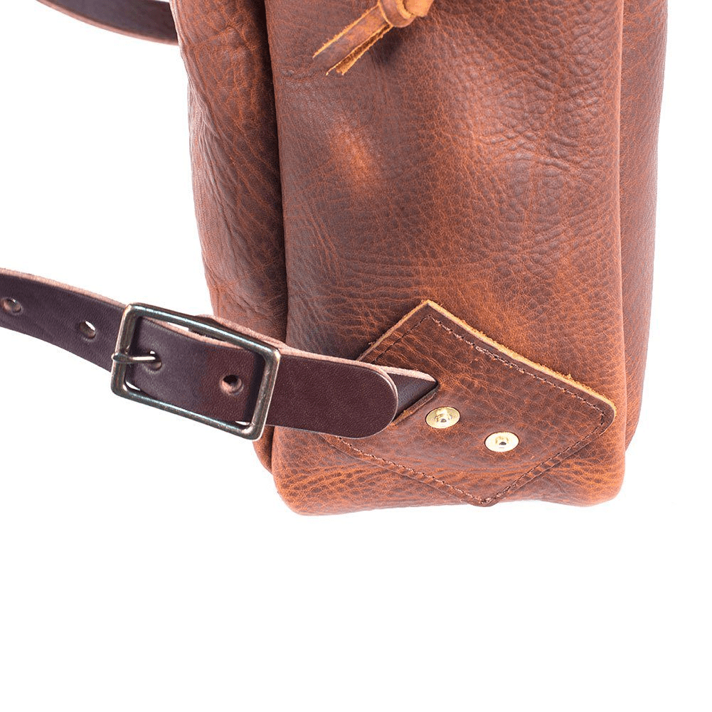 CLASSIC ZIPPERED LEATHER BACKPACK
