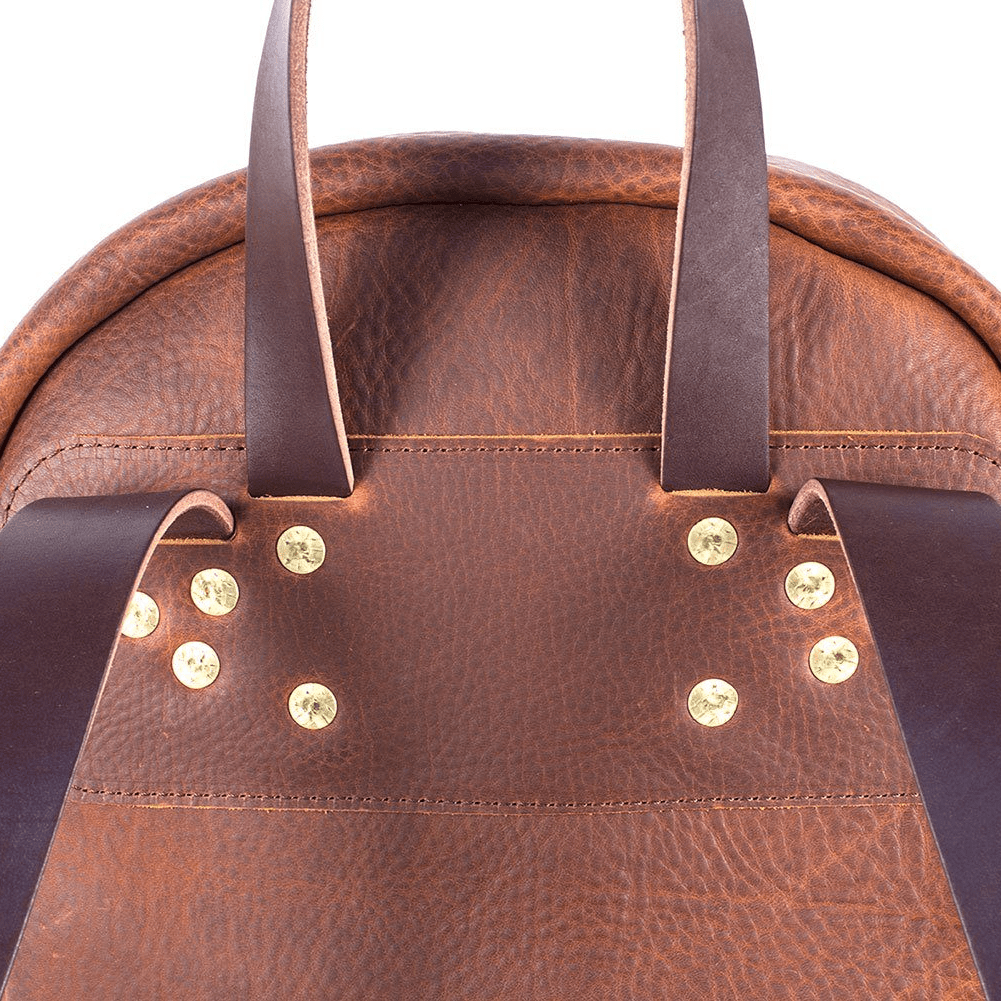 CLASSIC ZIPPERED LEATHER BACKPACK