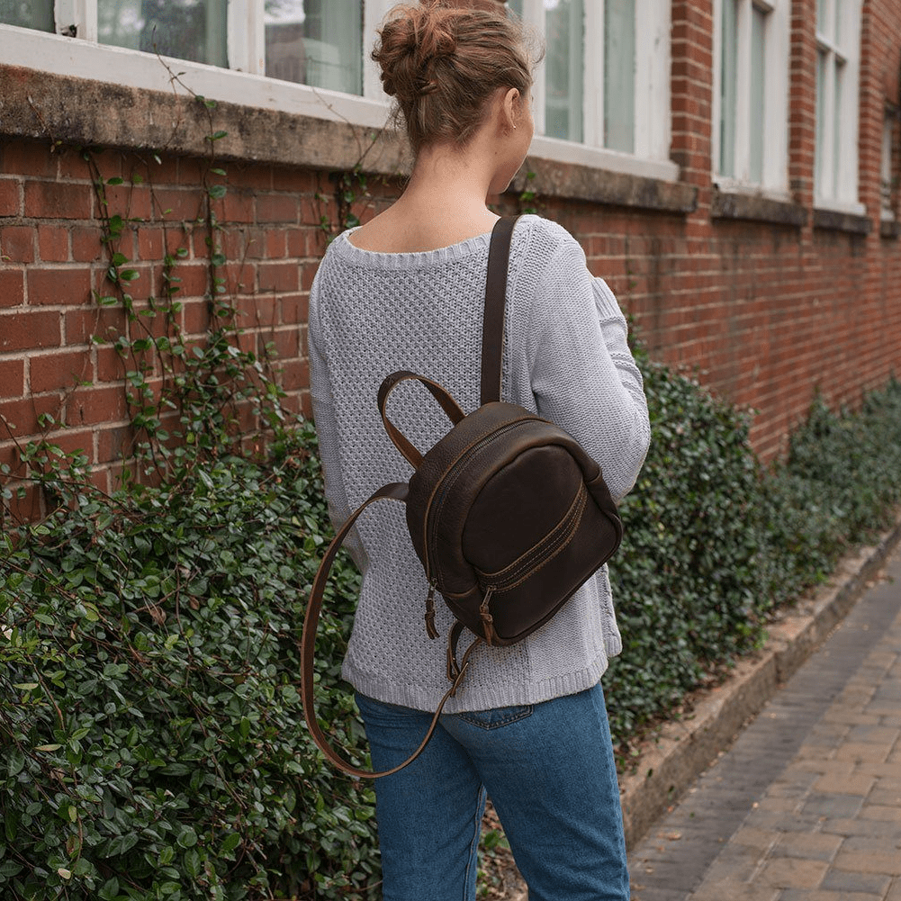 CLASSIC ZIPPERED SMALL LEATHER BACKPACK PURSE