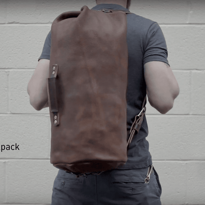 GUNNAR ZIPPERED LEATHER DUFFLE BAG - MILITARY STYLE DUFFLE BAG