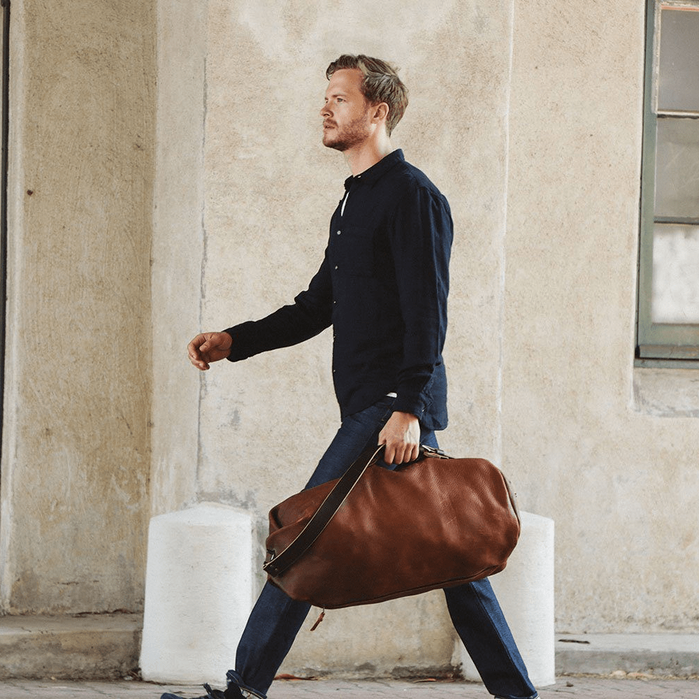 GUNNAR ZIPPERED LEATHER DUFFLE BAG - MILITARY STYLE DUFFLE BAG