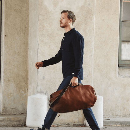 GUNNAR ZIPPERED LEATHER DUFFLE BAG - MILITARY STYLE DUFFLE BAG