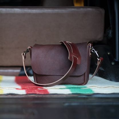 KINDLE LEATHER SATCHEL - SMALL