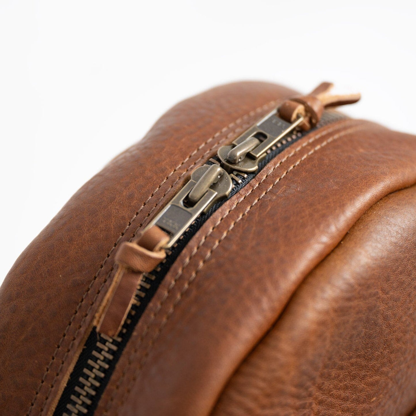 MAPLE CIRCLE CROSSBODY BAG