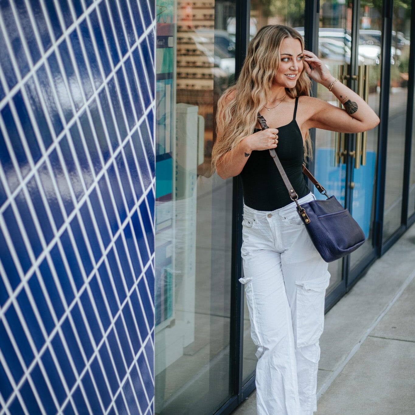 RENNIE LEATHER SHOULDER BAG - MEDIUM - VIOLET - IN STOCK