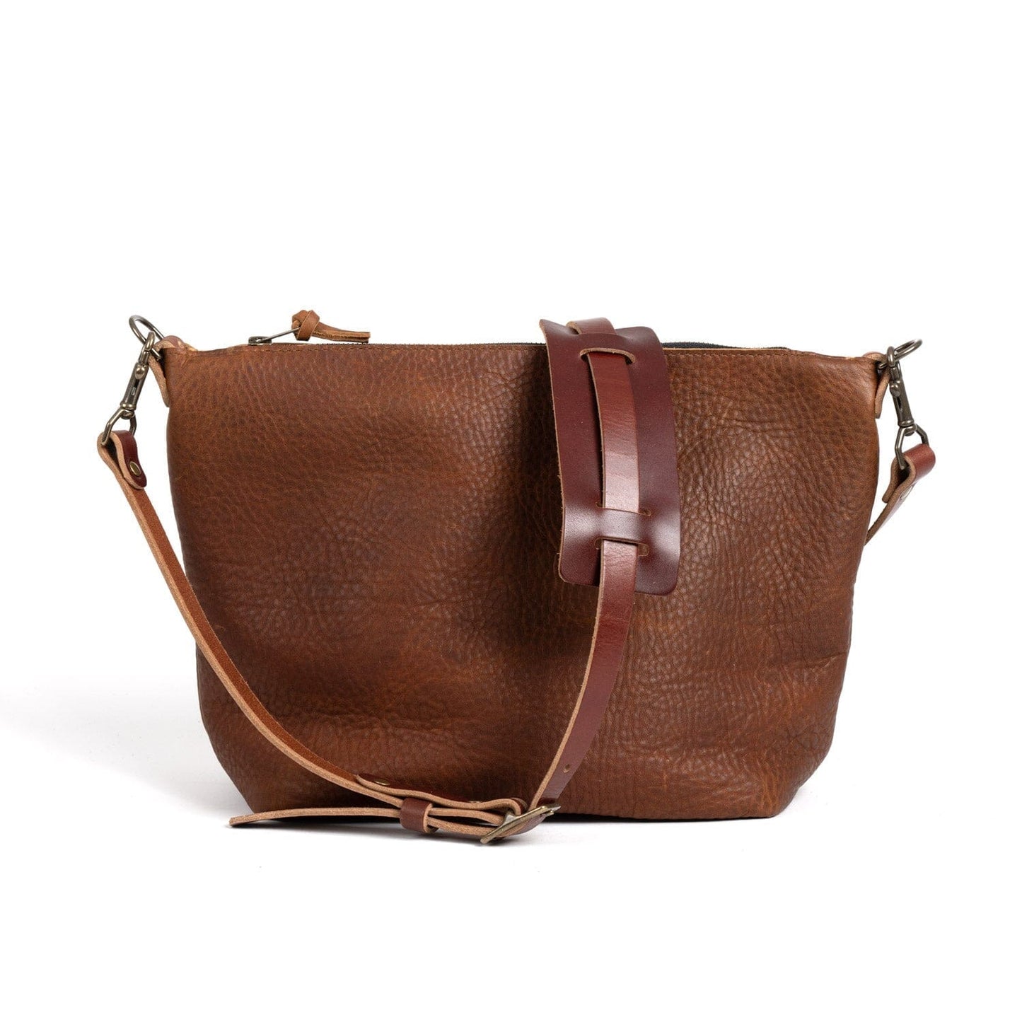 ZIP TOP LEATHER BUCKET BAG