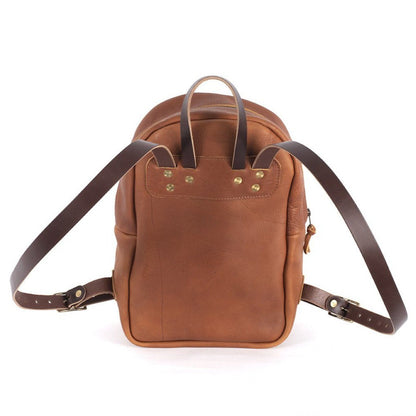 Go Forth Goods Classic Zippered Leather Backpack - Medium Saddle